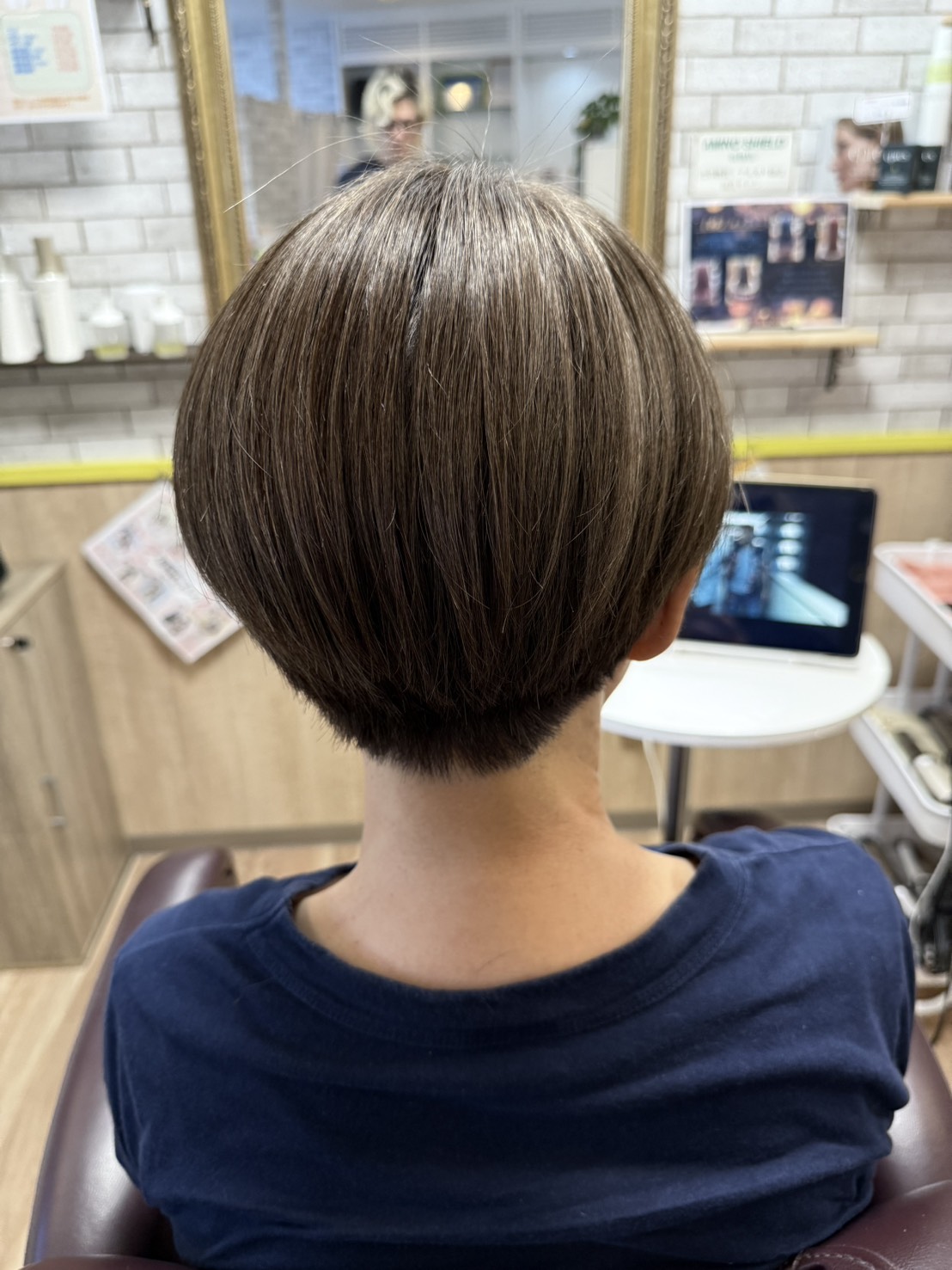 白髪ぼかしカラーカット