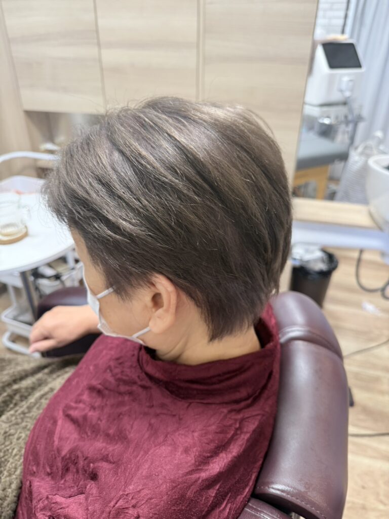 白髪ぼかしカラーカット